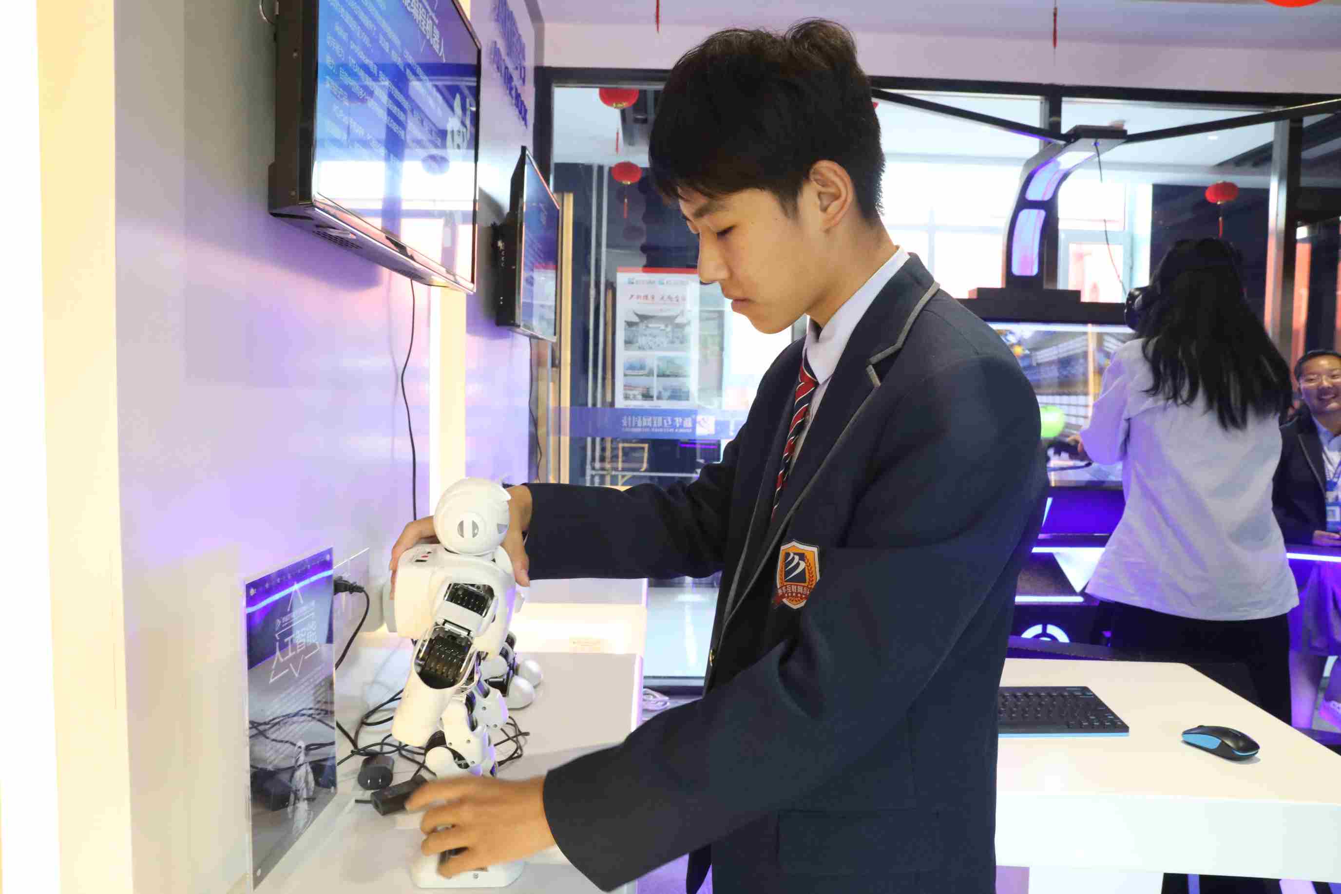 2021�껥(li��n)�W(w��ng)�ИI(y��)߀�ǟ��T�ИI(y��)�����͘I(y��)ǰ����Σ�