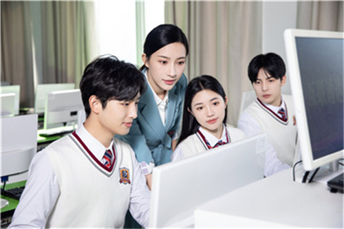 2022��Ů���W(xu��)ʲô���I(y��)�ã�