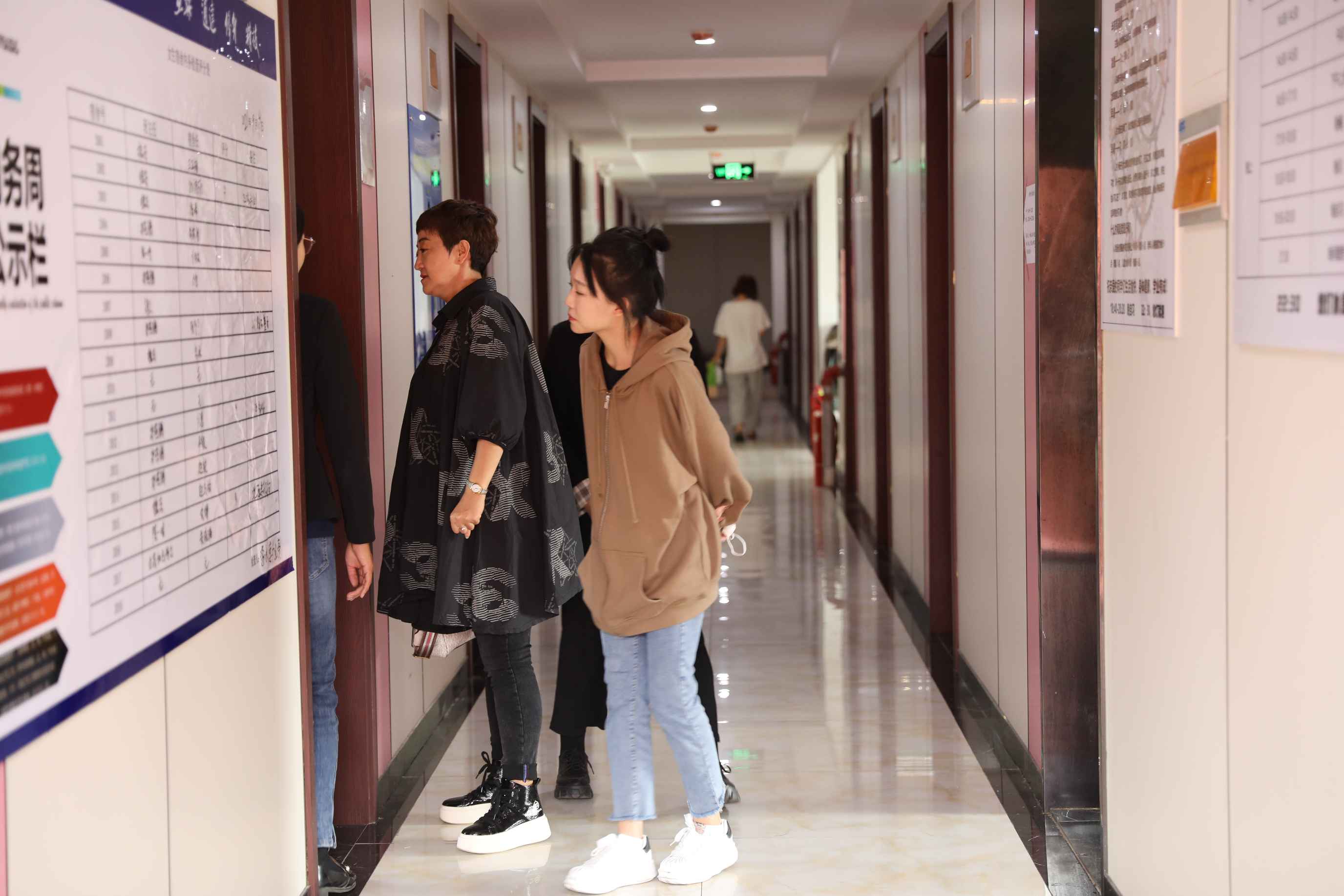 2022���п�ǰ��ԇ���а����������A��X�W(xu��)Уӭ���(b��o)���ᳱ