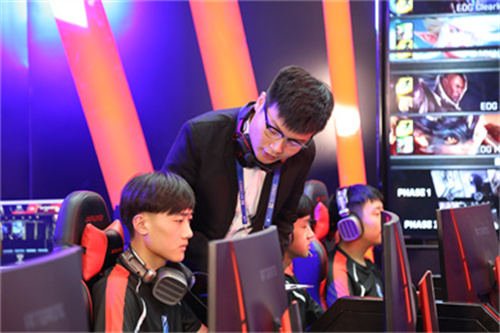 ���ӳ����������x���W(xu��)늸��г�·����