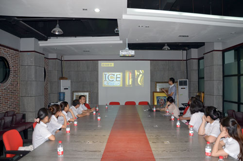 �ؑc���A�̎����M��I(y��)��У�󹲰l(f��)չ