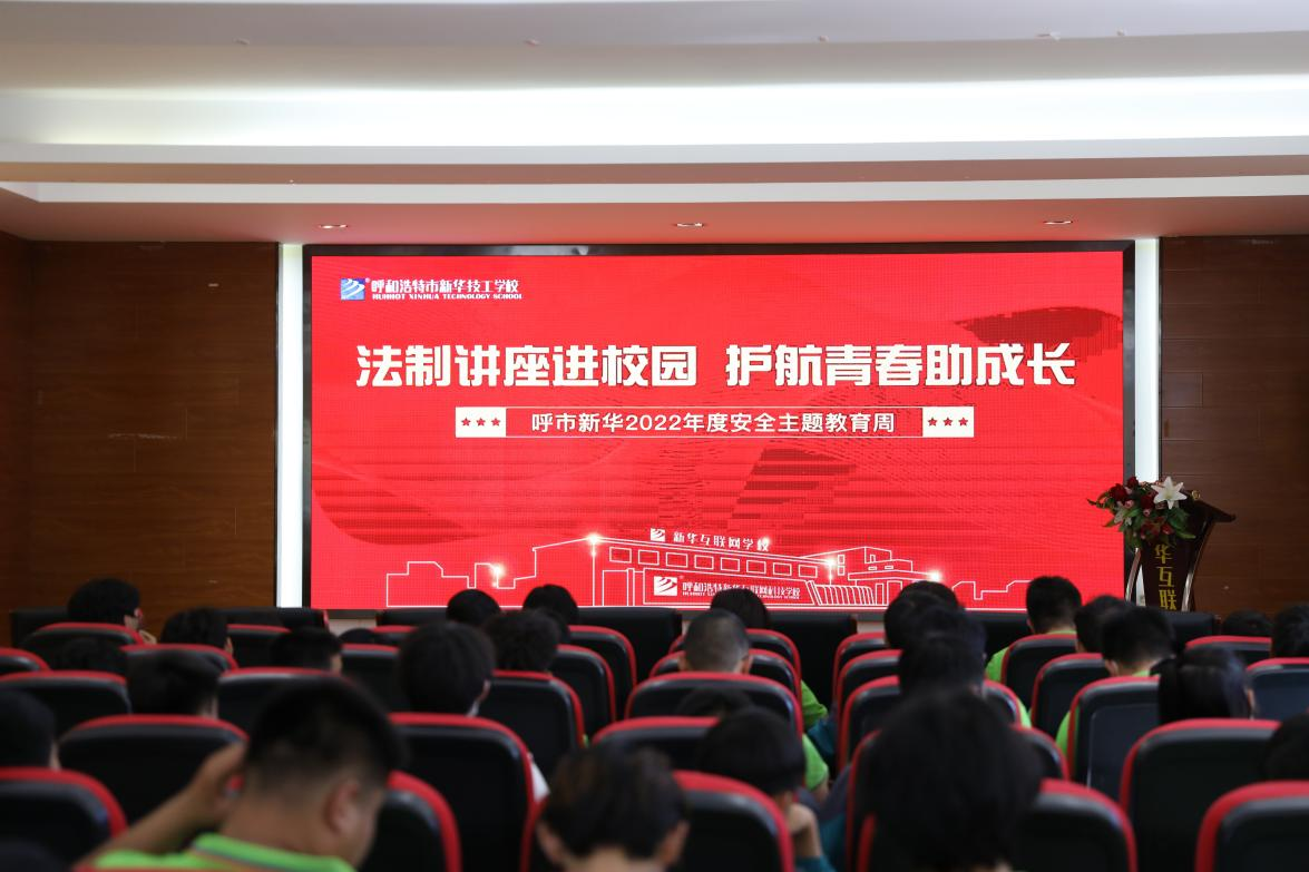 �����v���M(j��n)У�@-�o(h��)���ഺ�����L(zh��ng)