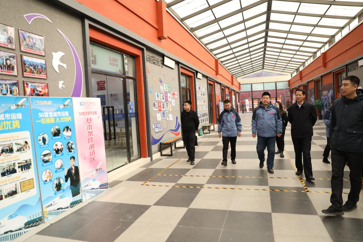 ��У�@��(d��ng)�B(t��i)��������������I(l��ng)��(d��o)�W�R��У���^ָ��(d��o)����