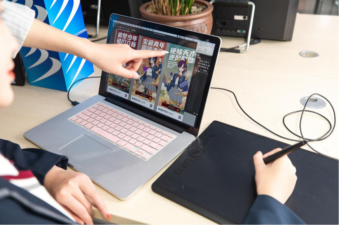 ��У���W(xu��)�ࡿ����+�W(xu��)�v+�͘I(y��)���ر��ϣ�