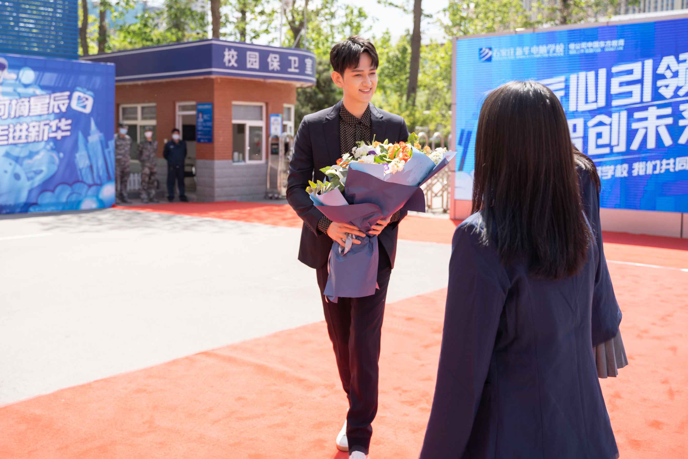 �R�Ɂ�(l��i)���A��ʰУ�@�������ഺ����(j��ng)���Ǿ���...